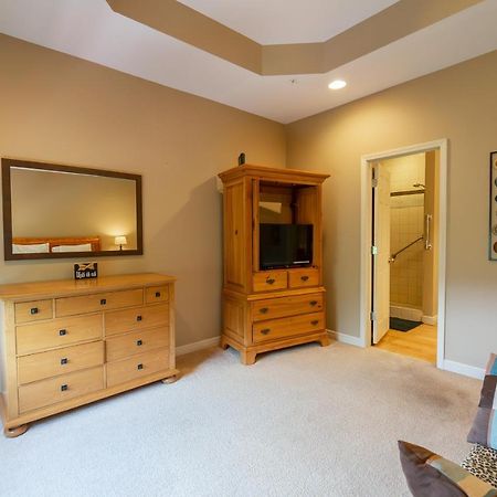4Br Walk-In - Foosball Table - Hot Tub - Fire Pit - Free Tickets Included - Dv166 Брэнсон Экстерьер фото