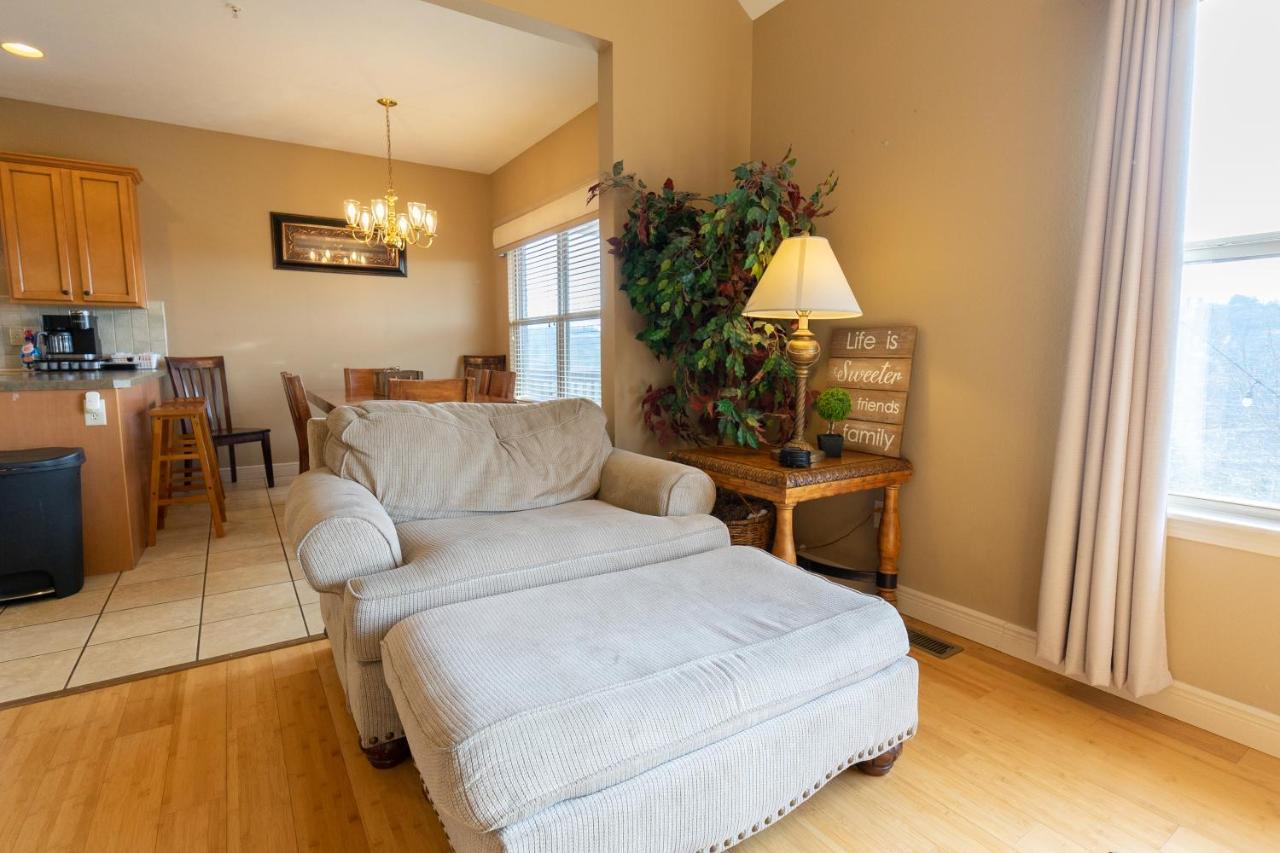 4Br Walk-In - Foosball Table - Hot Tub - Fire Pit - Free Tickets Included - Dv166 Брэнсон Экстерьер фото