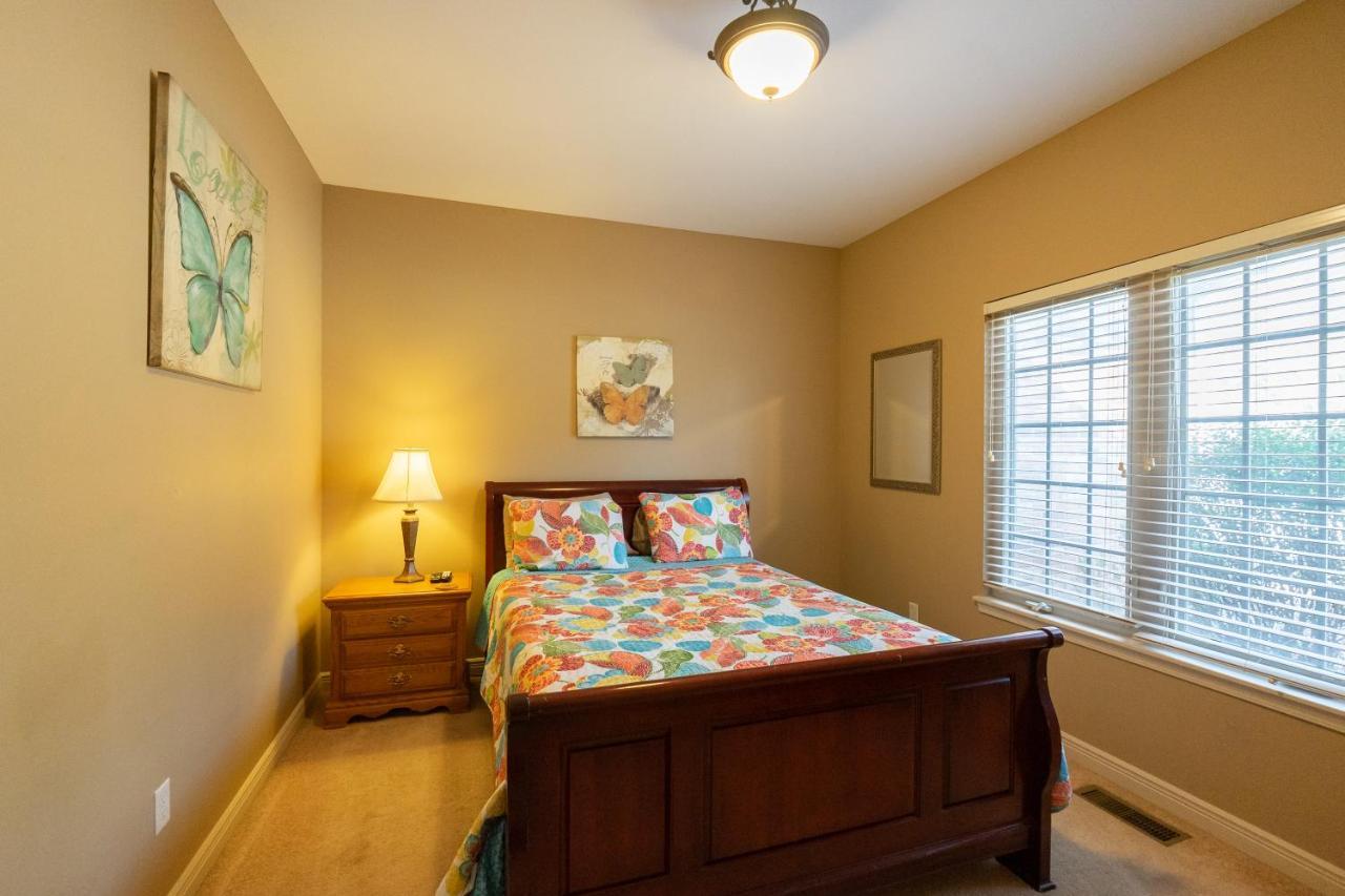 4Br Walk-In - Foosball Table - Hot Tub - Fire Pit - Free Tickets Included - Dv166 Брэнсон Экстерьер фото