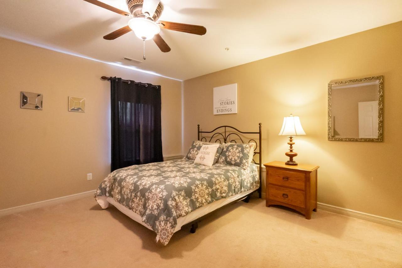4Br Walk-In - Foosball Table - Hot Tub - Fire Pit - Free Tickets Included - Dv166 Брэнсон Экстерьер фото