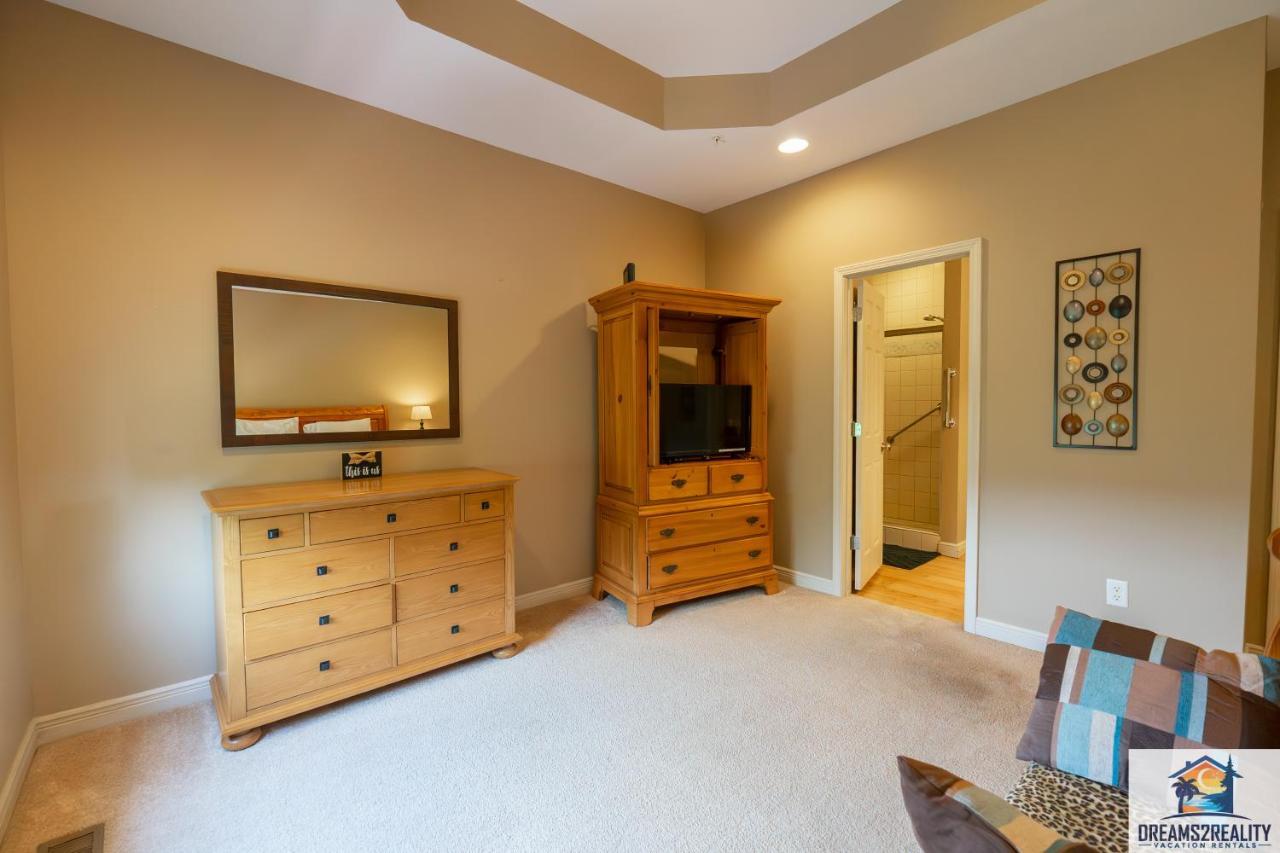 4Br Walk-In - Foosball Table - Hot Tub - Fire Pit - Free Tickets Included - Dv166 Брэнсон Экстерьер фото
