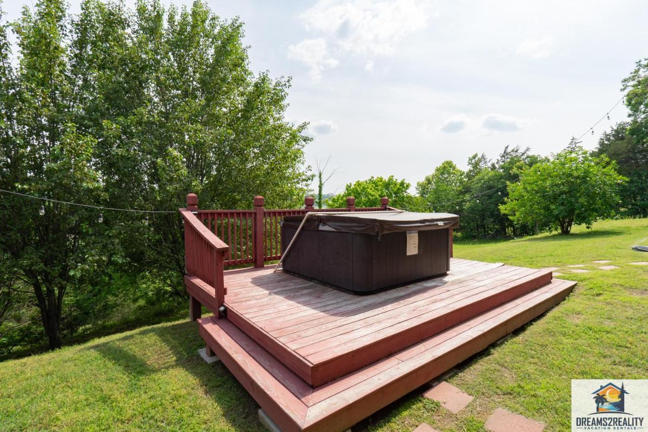 4Br Walk-In - Foosball Table - Hot Tub - Fire Pit - Free Tickets Included - Dv166 Брэнсон Экстерьер фото