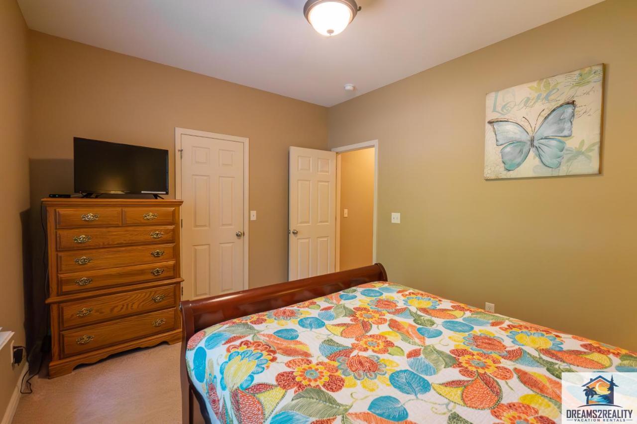 4Br Walk-In - Foosball Table - Hot Tub - Fire Pit - Free Tickets Included - Dv166 Брэнсон Экстерьер фото